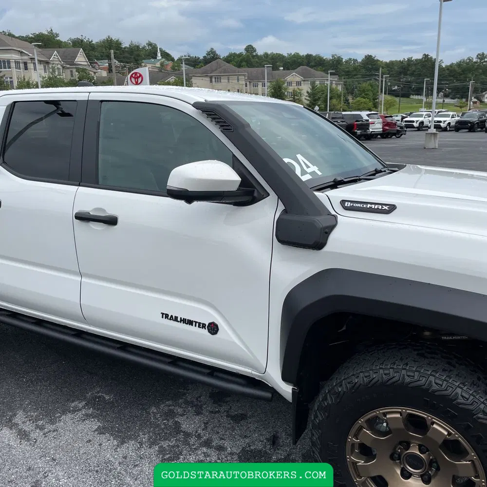 2024 Toyota Tacoma Trailhunter HV