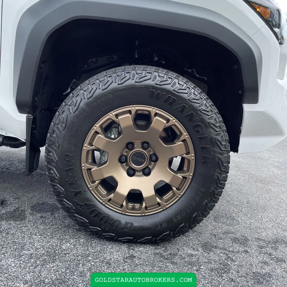 2024 Toyota Tacoma Trailhunter HV