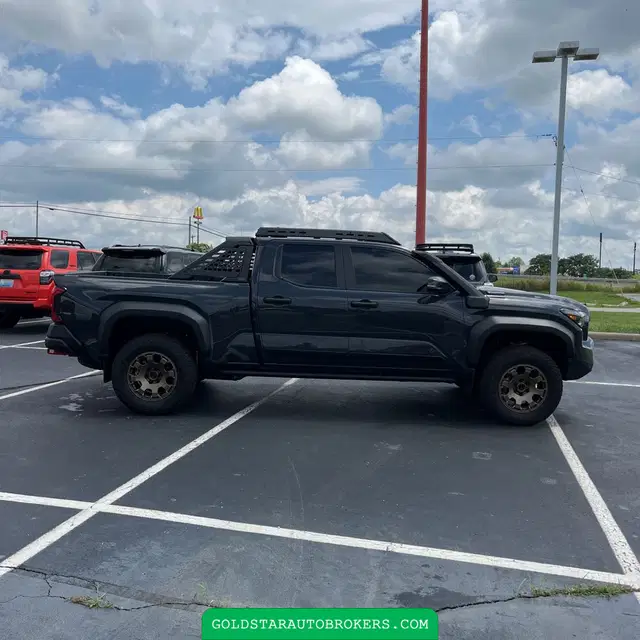 2024 Toyota Tacoma Trailhunter HV