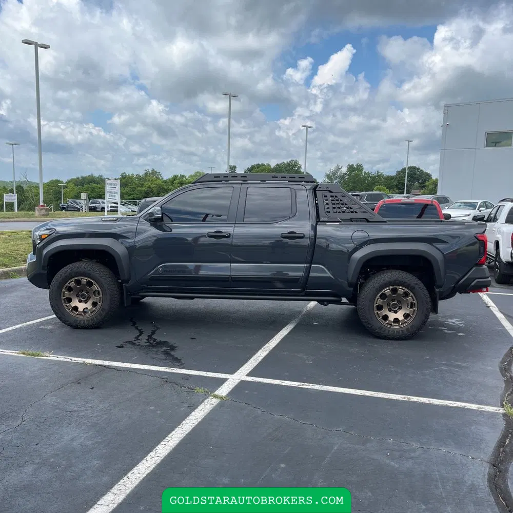 2024 Toyota Tacoma Trailhunter HV