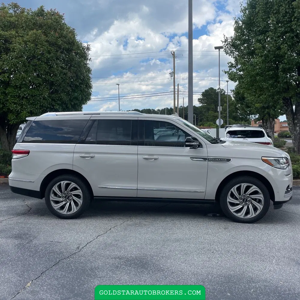 2023 Lincoln Navigator Reserve