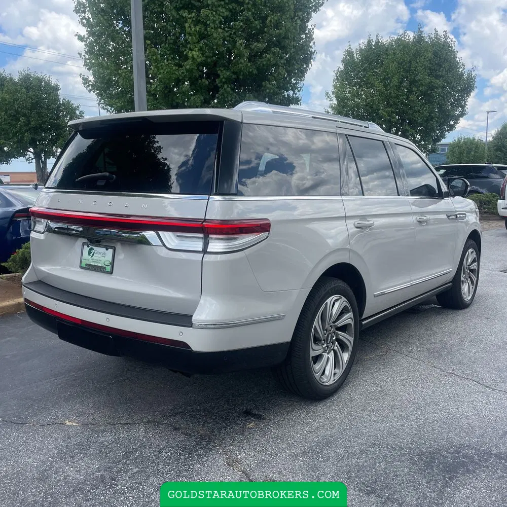 2023 Lincoln Navigator Reserve