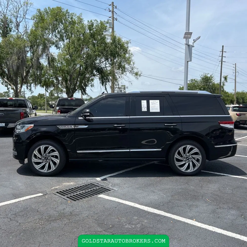2023 Lincoln Navigator Reserve