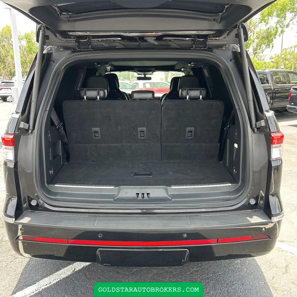 2023 Lincoln Navigator Reserve