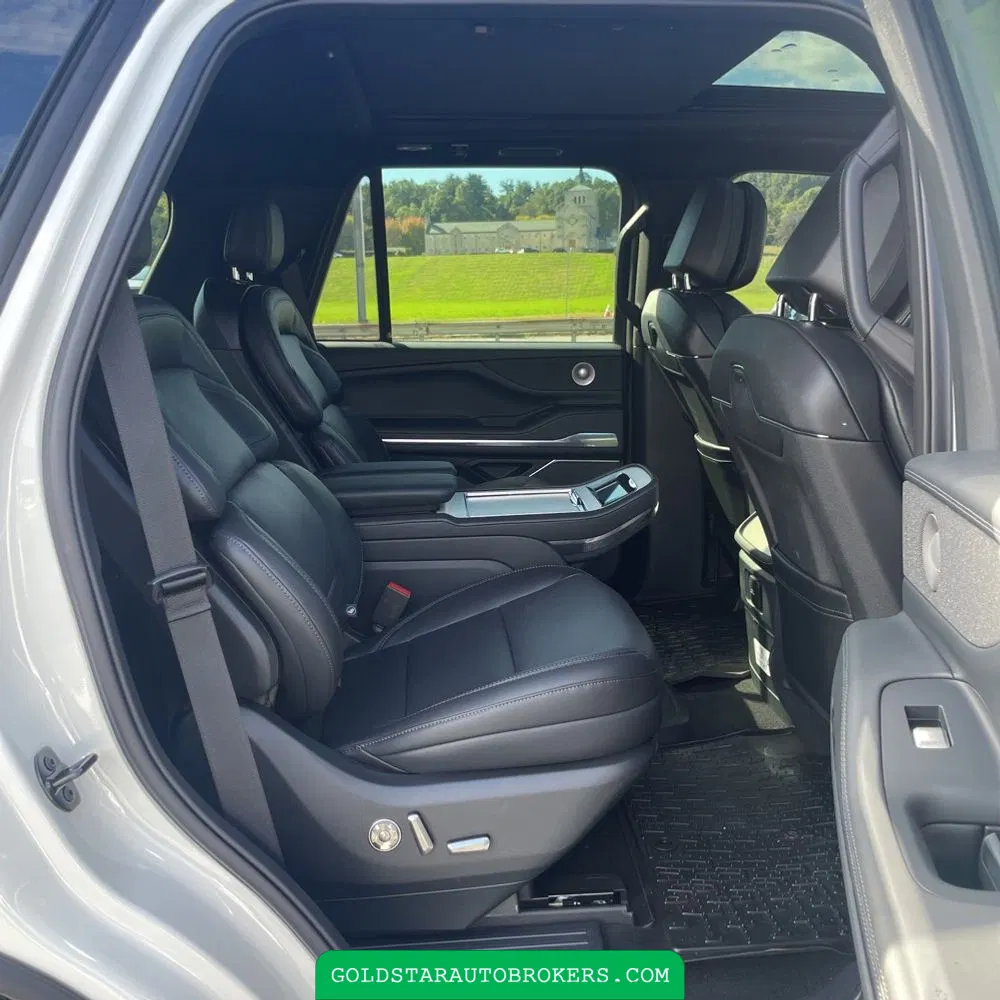 2025 Lincoln Navigator Reserve