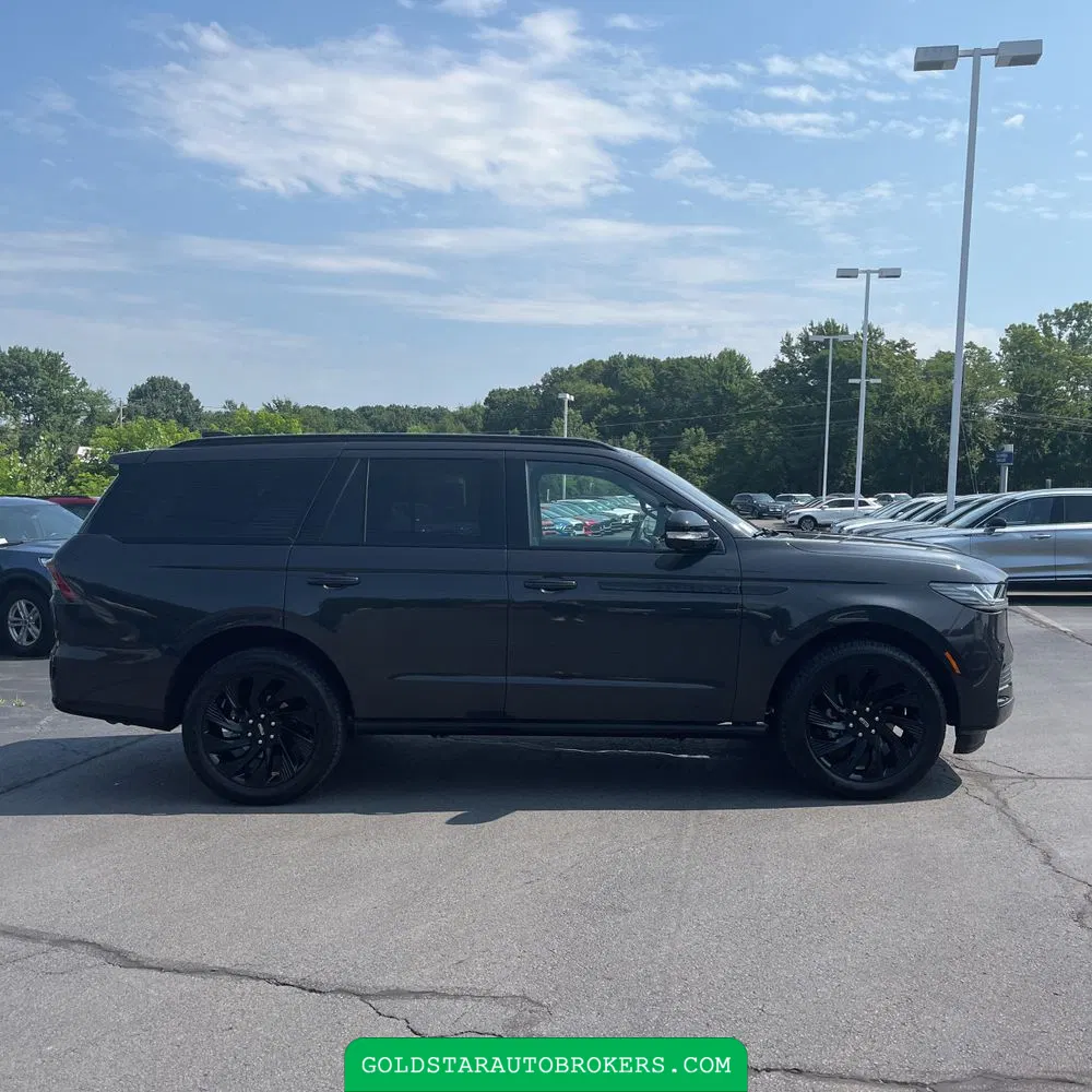 2025 Lincoln Navigator Reserve