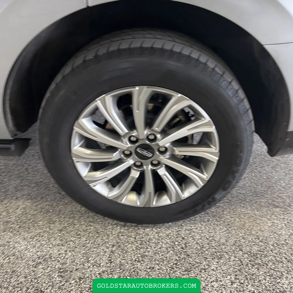 2023 Lincoln Navigator Standard