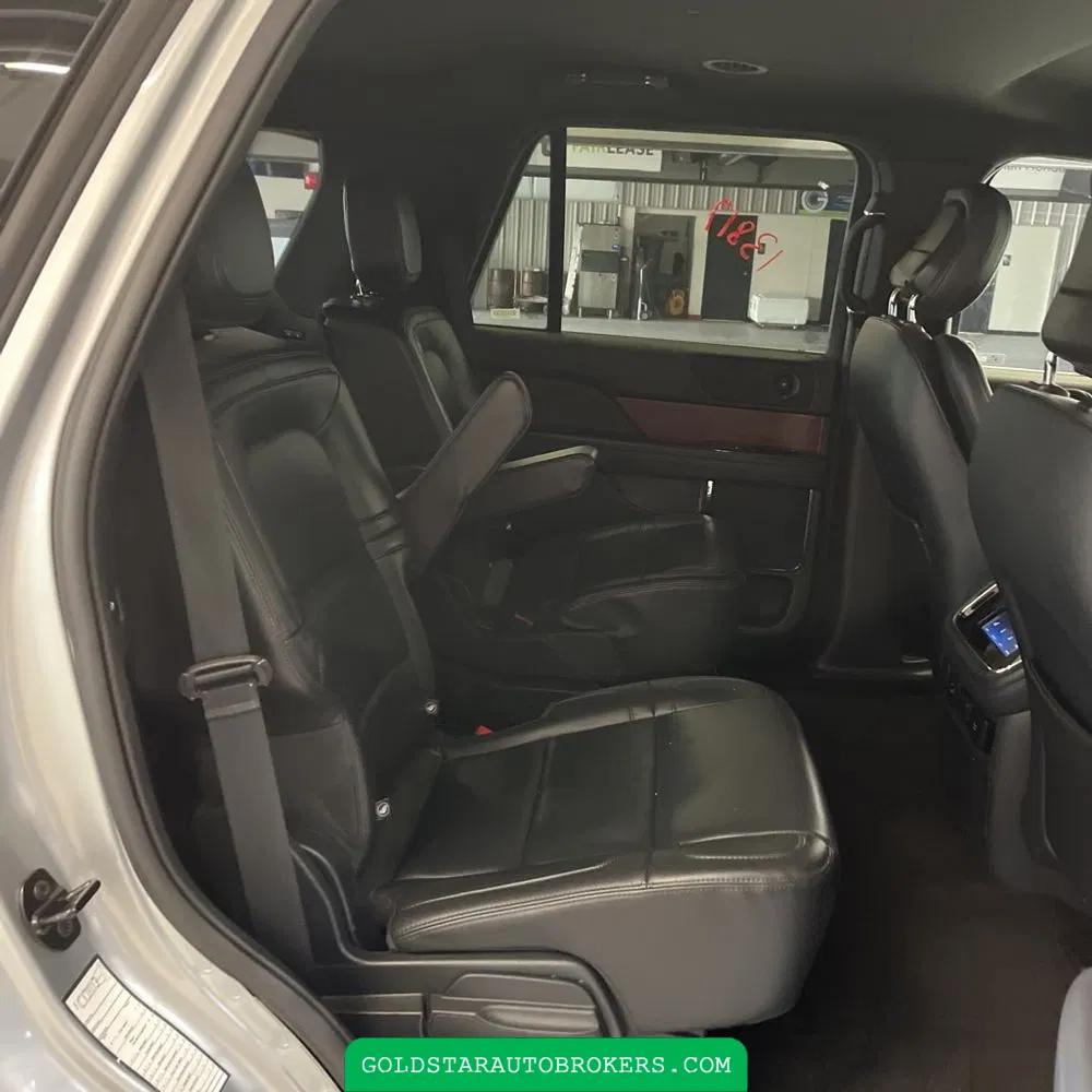 2023 Lincoln Navigator Standard