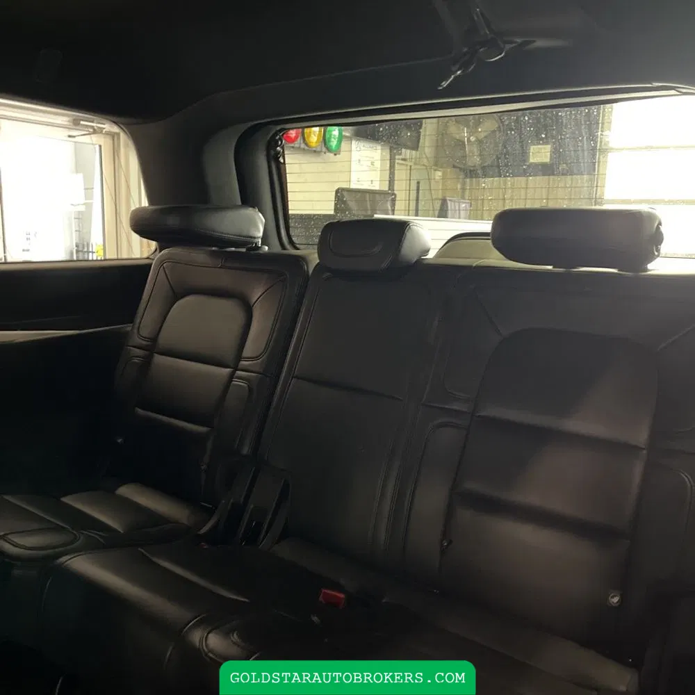 2023 Lincoln Navigator Standard