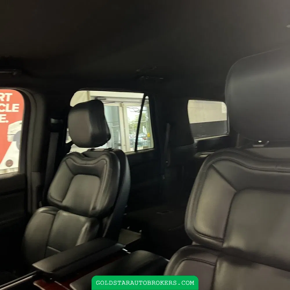 2023 Lincoln Navigator Standard