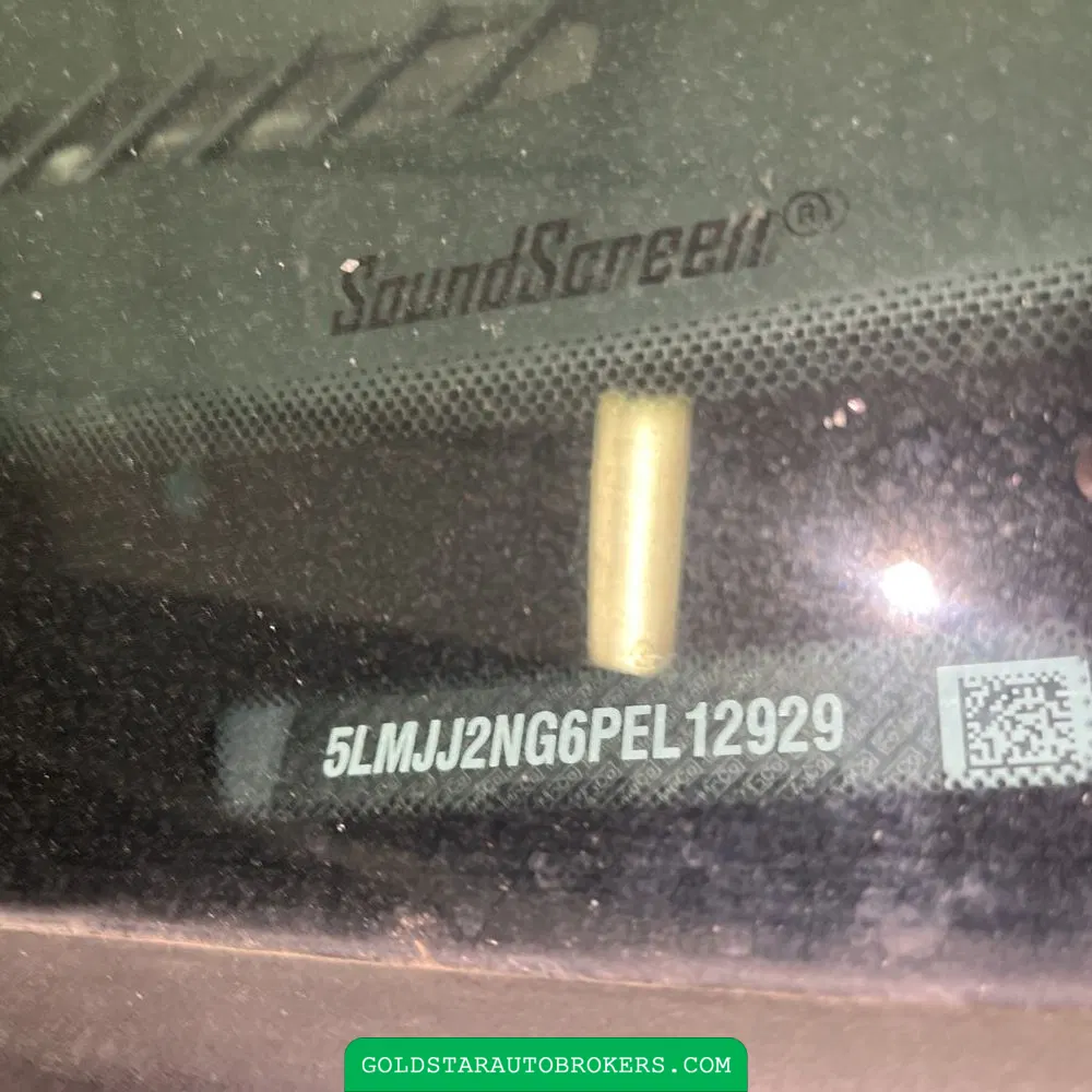 2023 Lincoln Navigator Standard