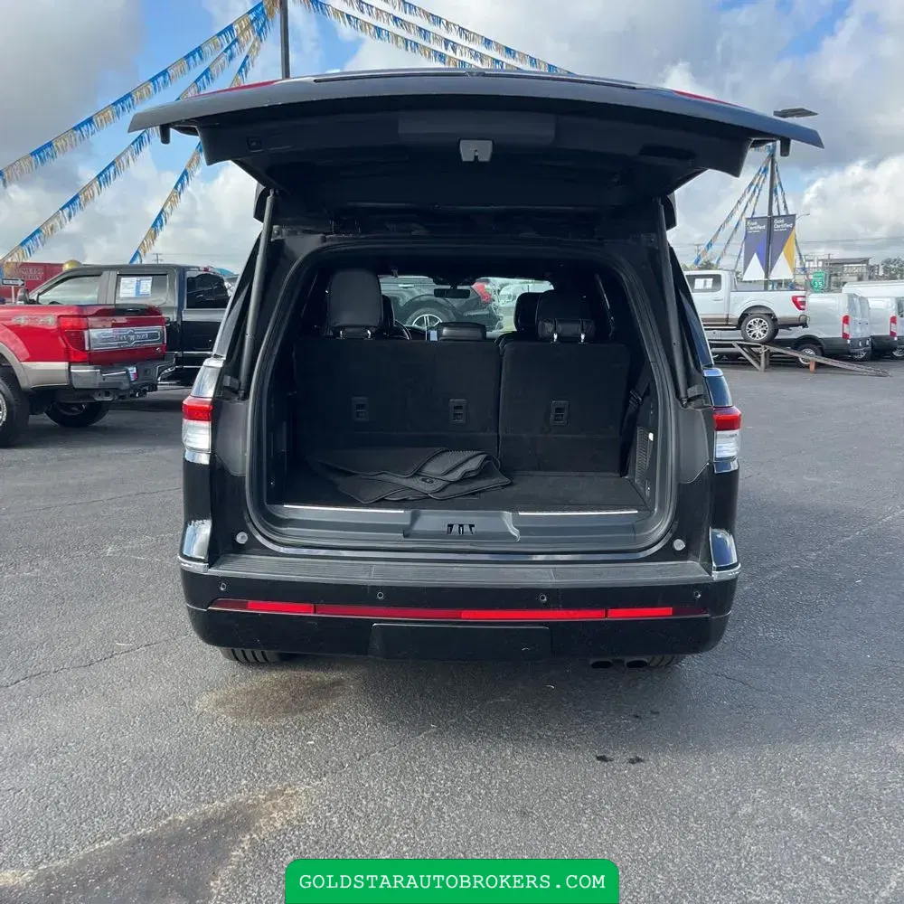 2024 Lincoln Navigator Premiere