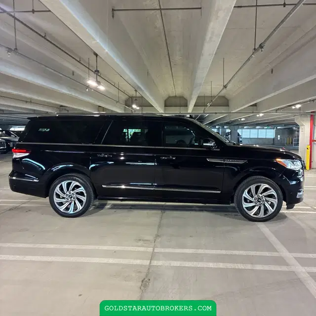 2023 Lincoln Navigator L Reserve