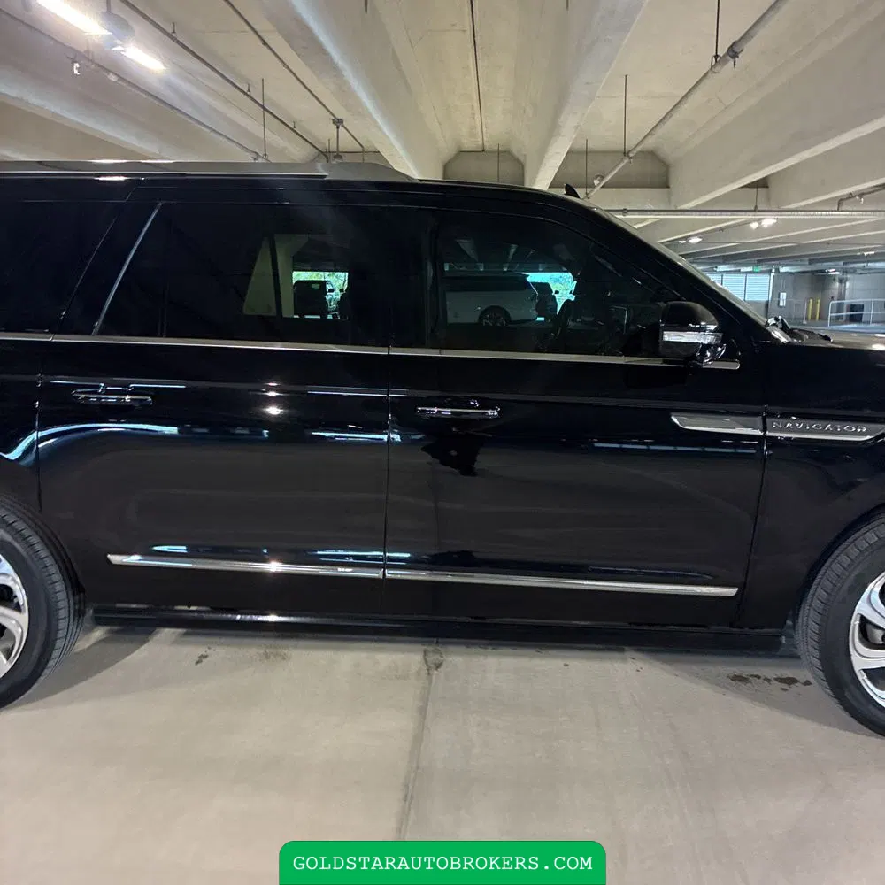 2023 Lincoln Navigator L Reserve