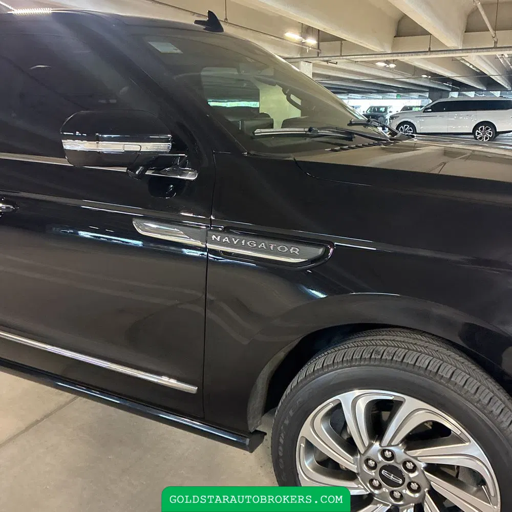 2023 Lincoln Navigator L Reserve