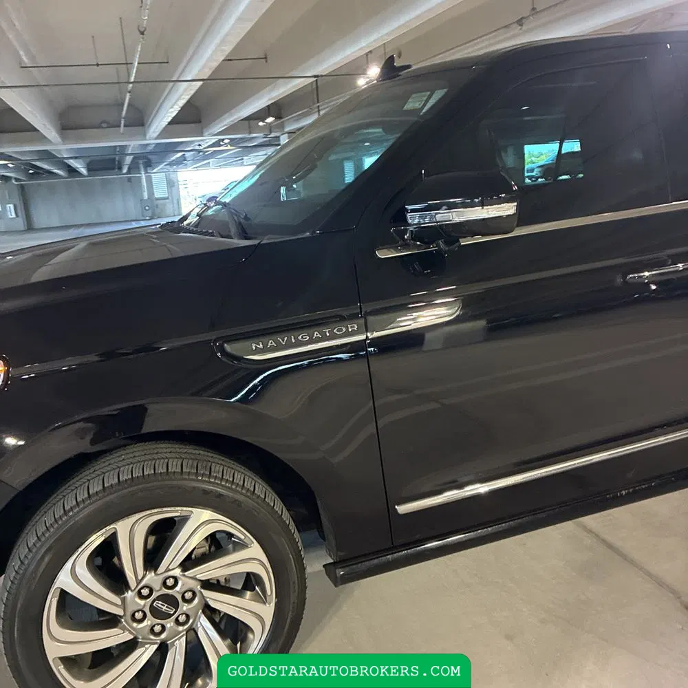 2023 Lincoln Navigator L Reserve