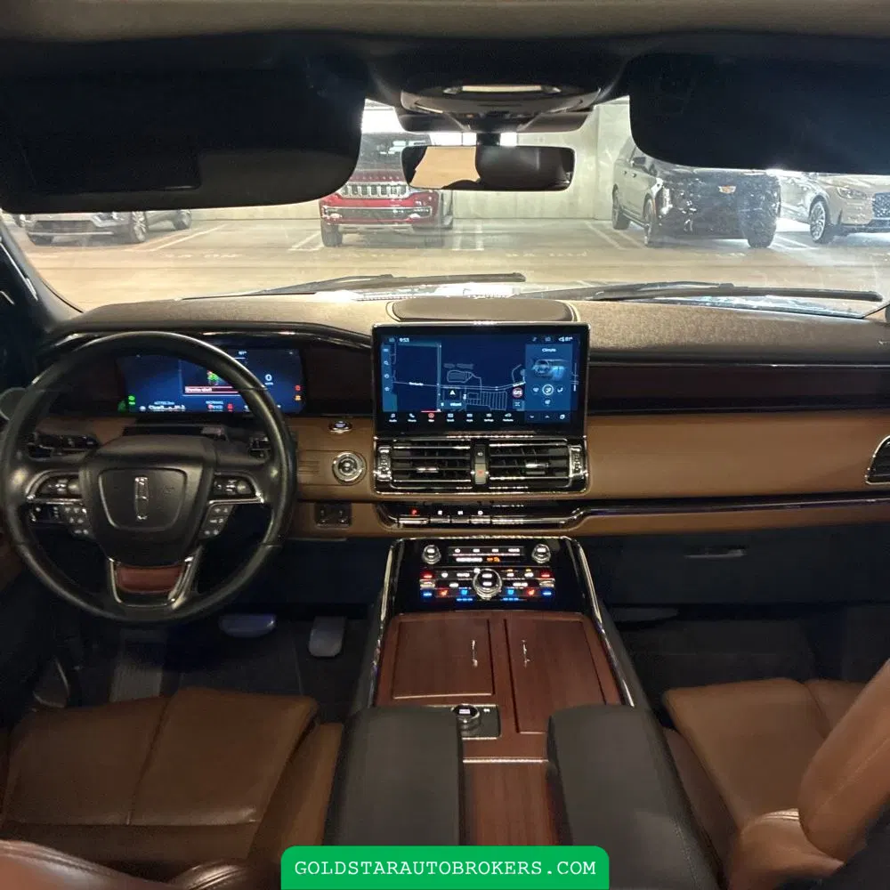 2023 Lincoln Navigator L Reserve
