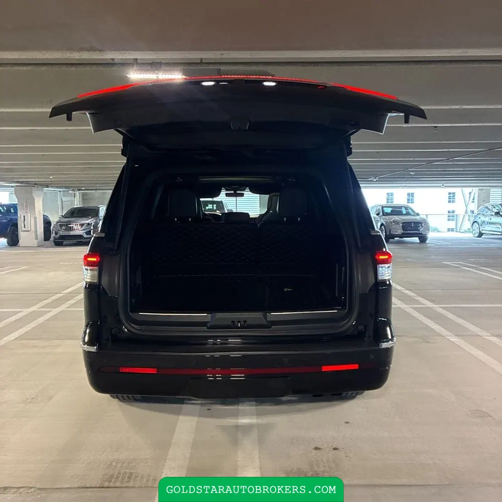2023 Lincoln Navigator L Reserve