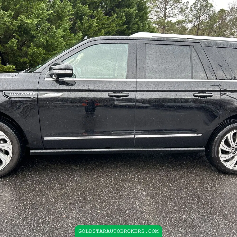 2023 Lincoln Navigator L Reserve