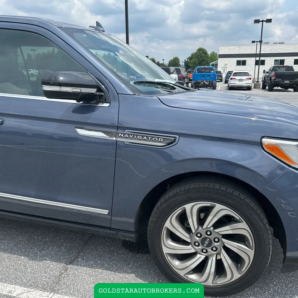 2023 Lincoln Navigator L Reserve