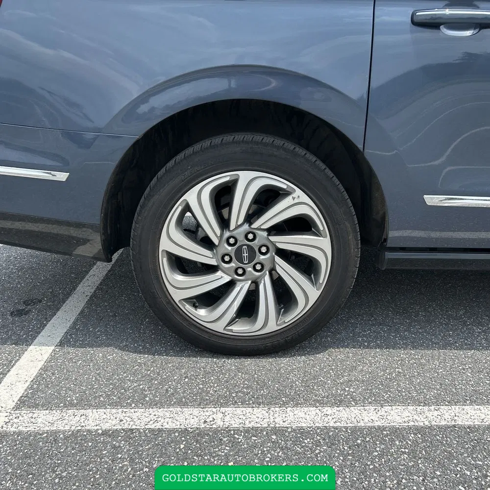 2023 Lincoln Navigator L Reserve