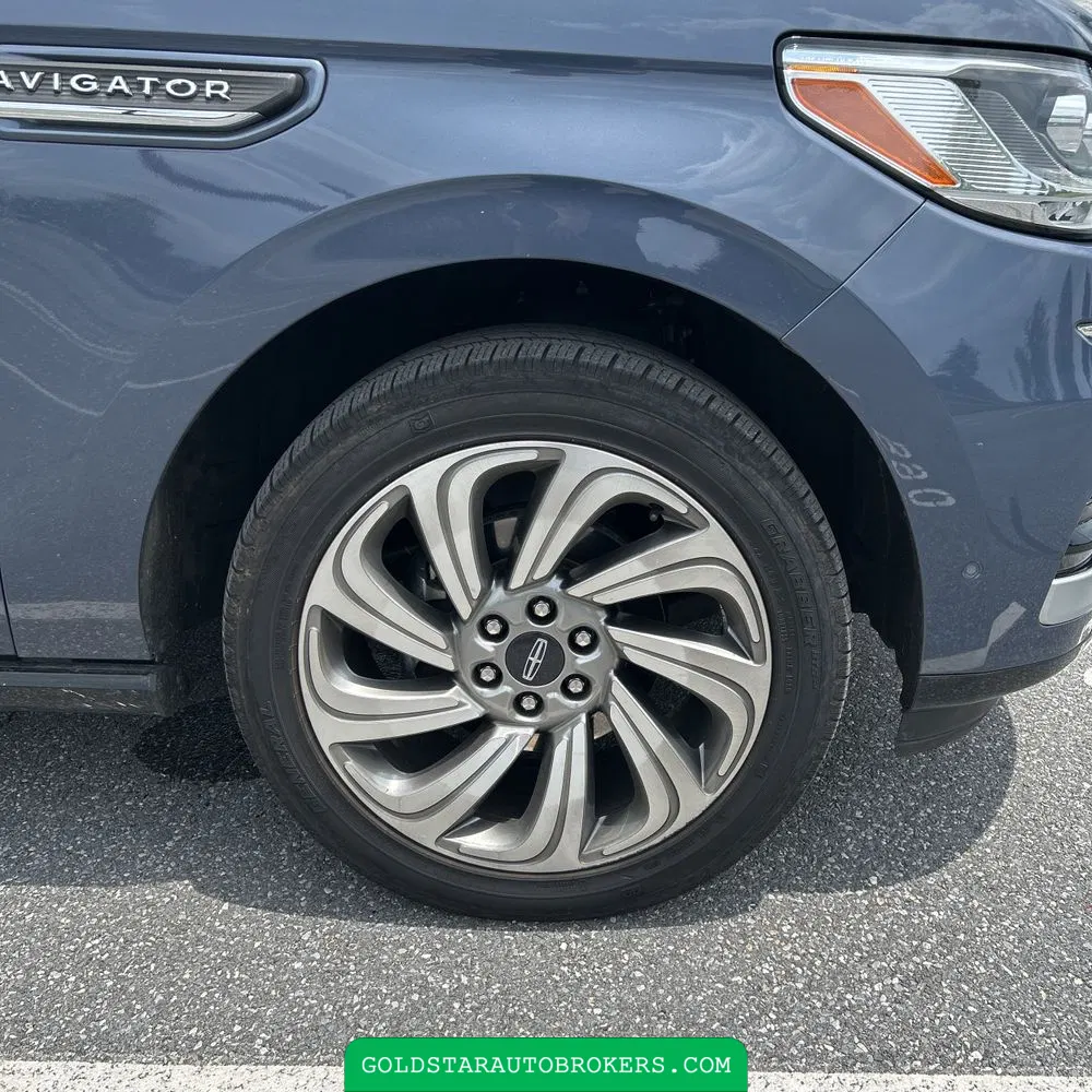 2023 Lincoln Navigator L Reserve