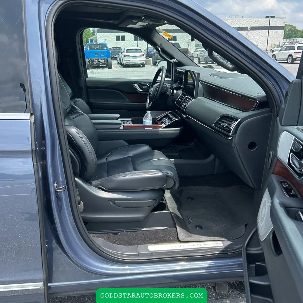 2023 Lincoln Navigator L Reserve