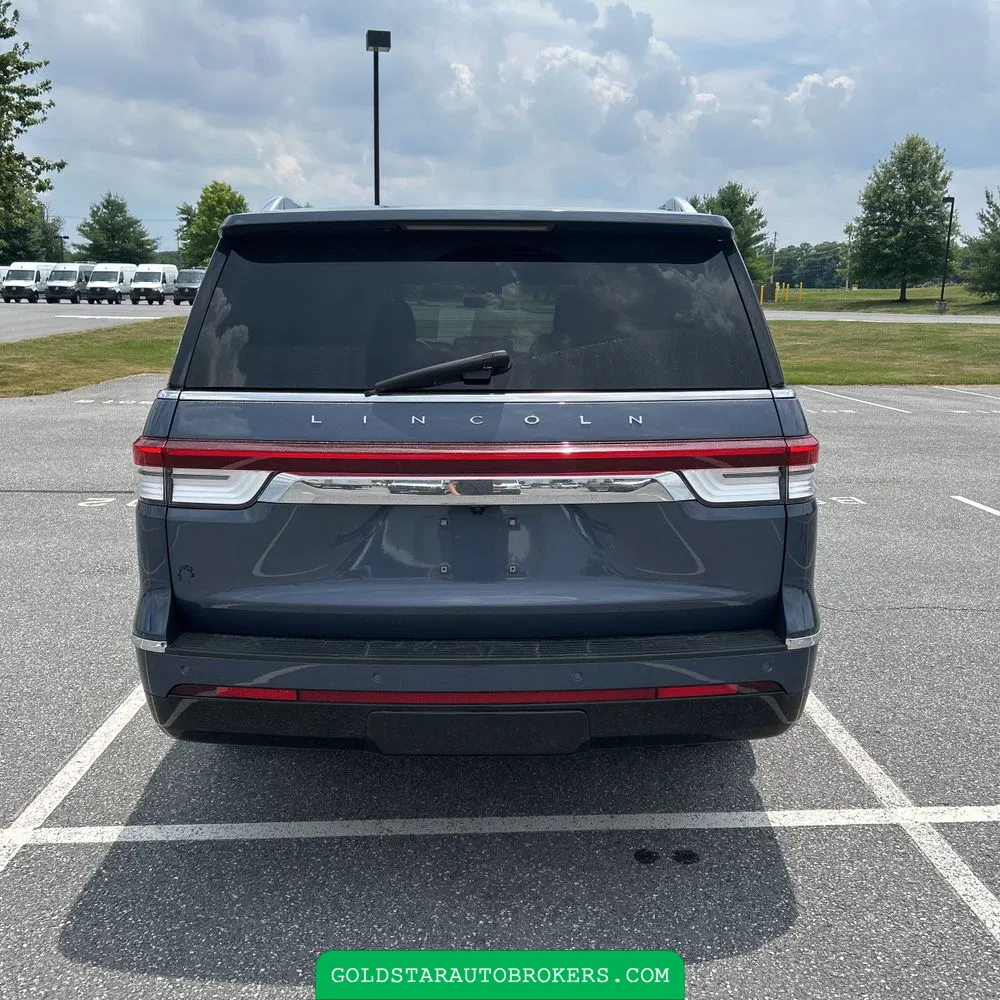 2023 Lincoln Navigator L Reserve