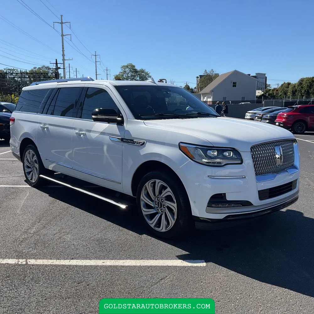 2023 Lincoln Navigator L Reserve