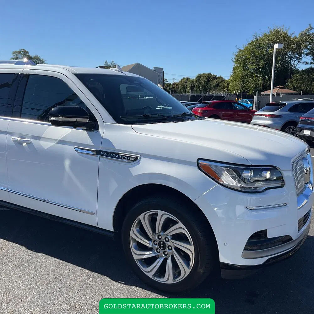 2023 Lincoln Navigator L Reserve