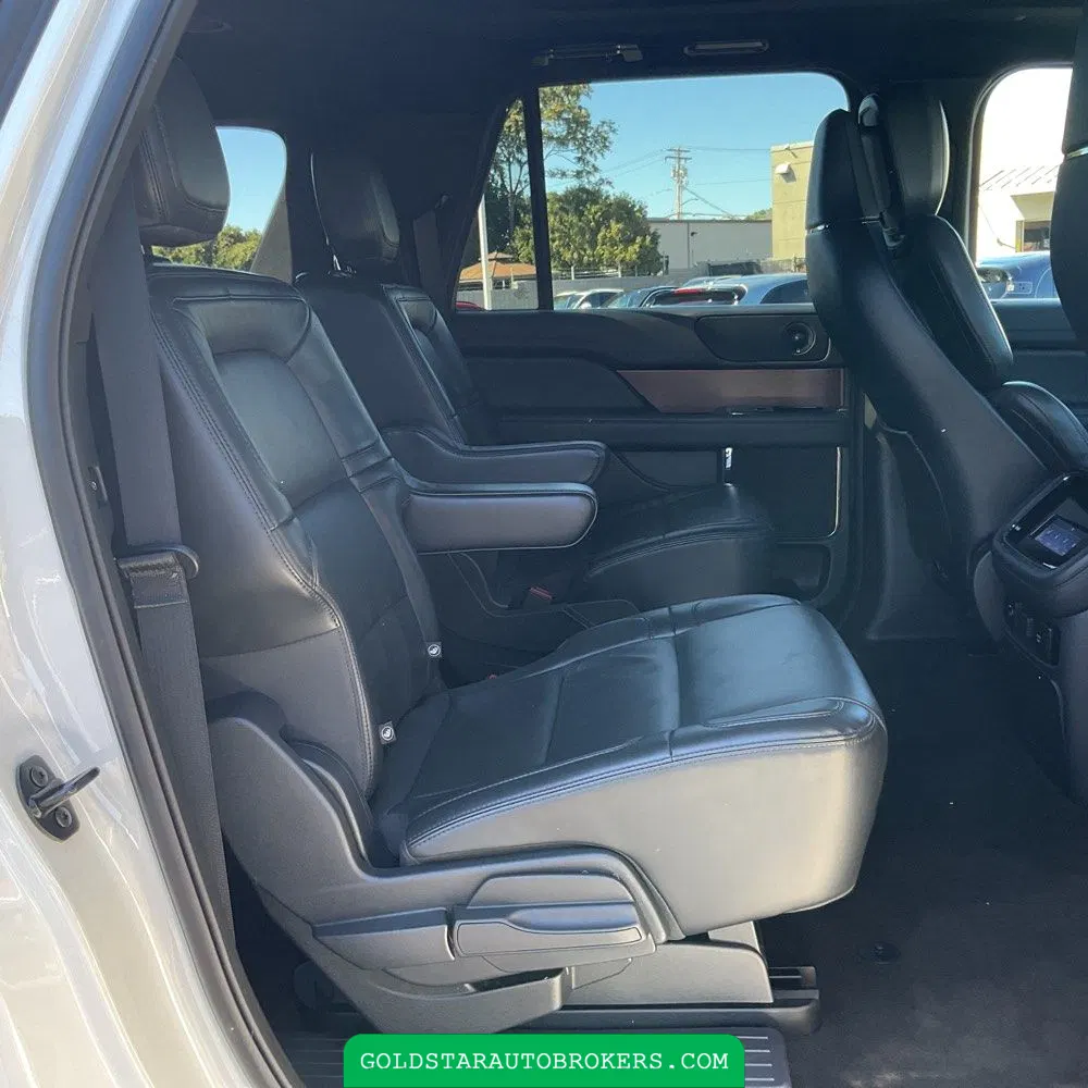 2023 Lincoln Navigator L Reserve