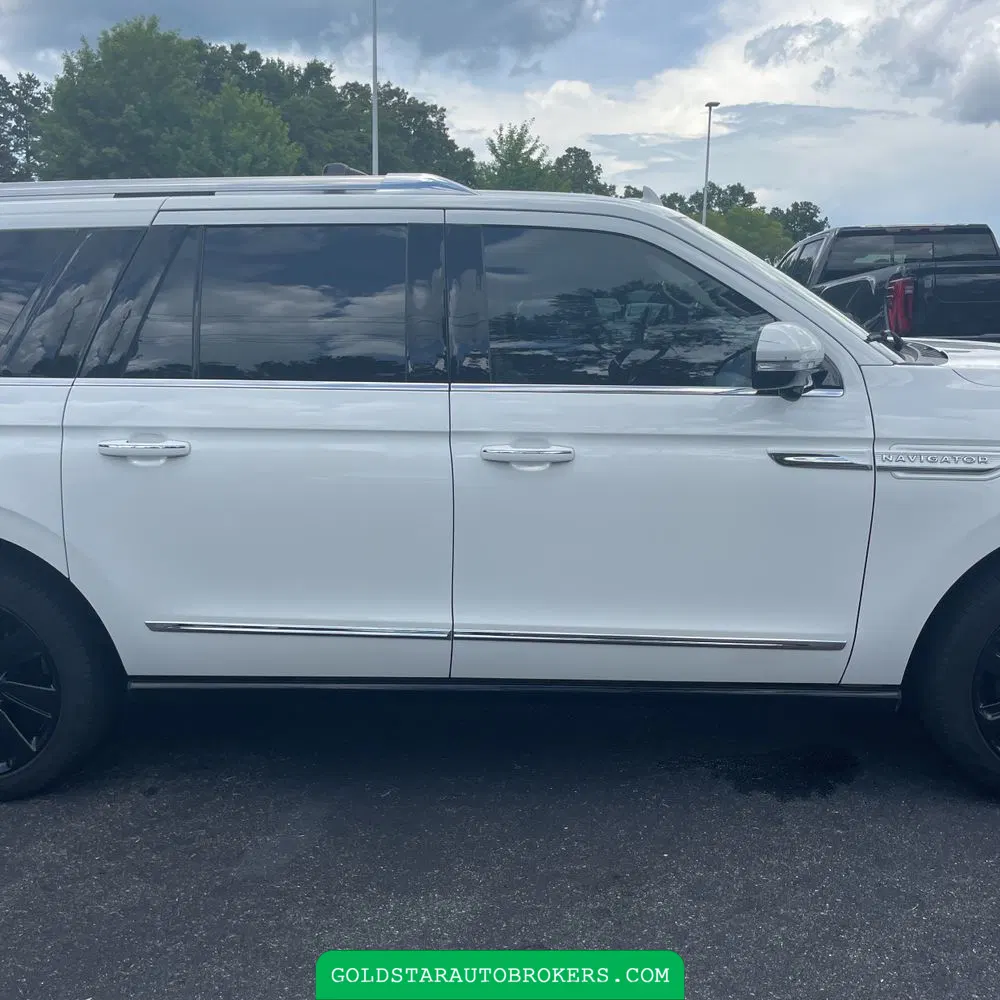 2023 Lincoln Navigator L Reserve
