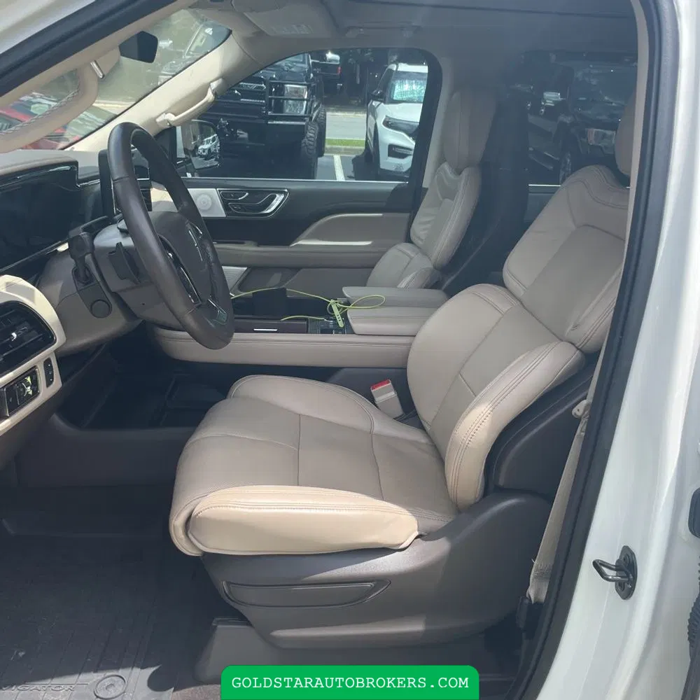 2023 Lincoln Navigator L Reserve