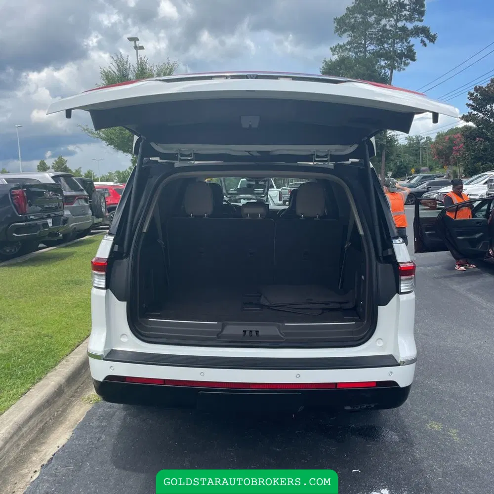 2023 Lincoln Navigator L Reserve