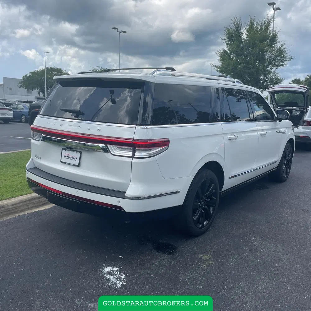 2023 Lincoln Navigator L Reserve