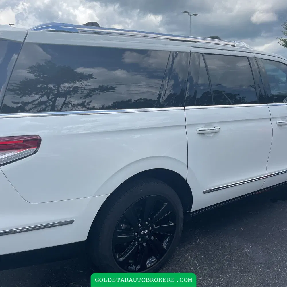 2023 Lincoln Navigator L Reserve