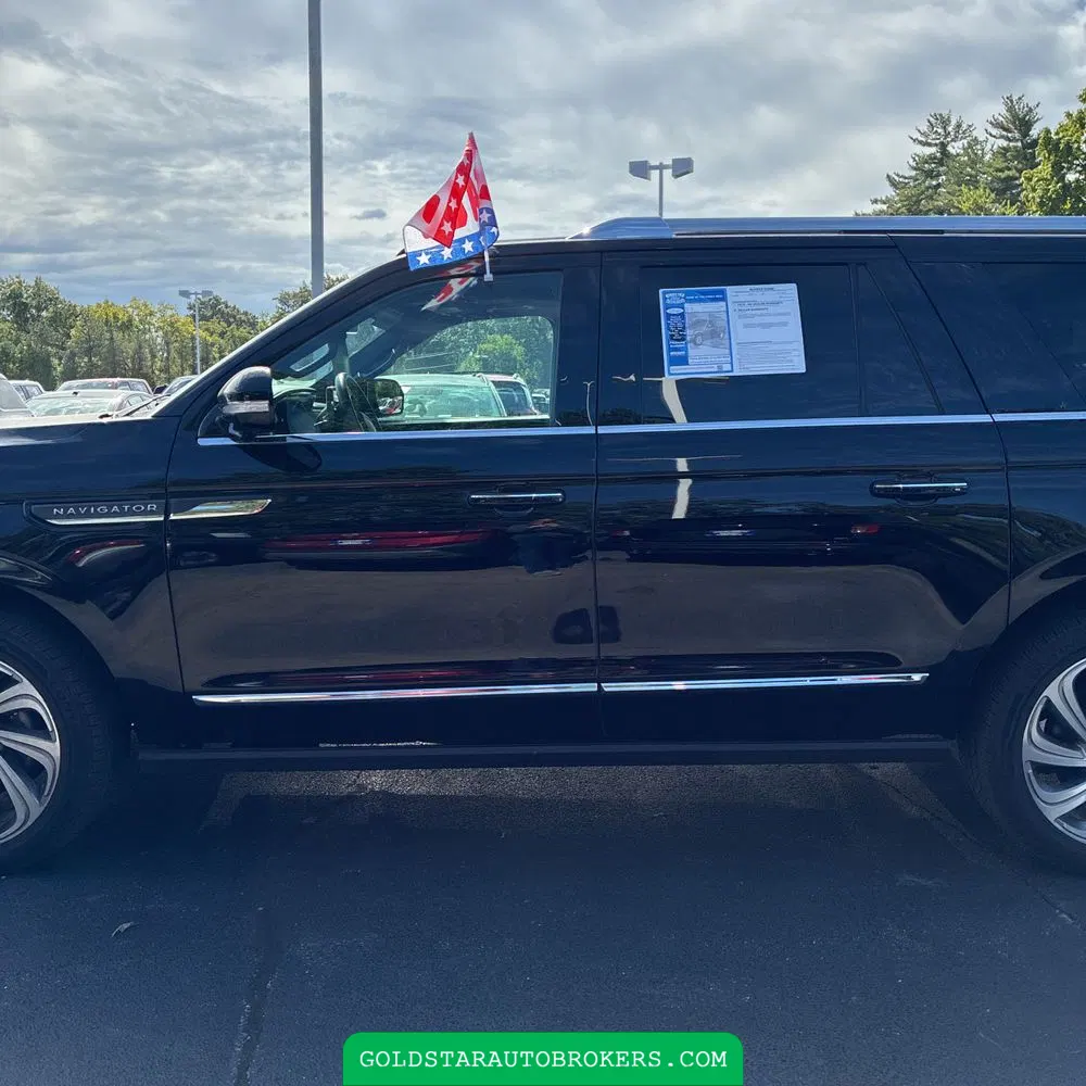 2023 Lincoln Navigator L Reserve