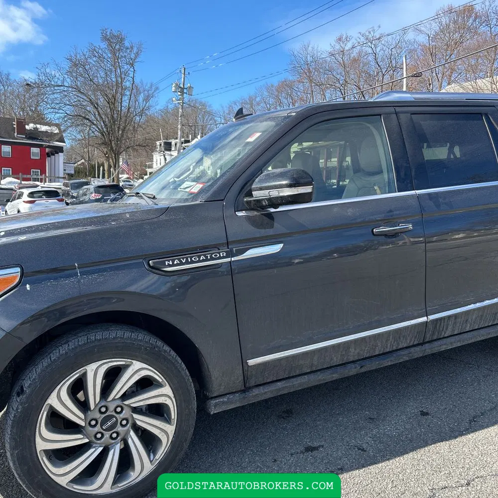 2022 Lincoln Navigator L Reserve