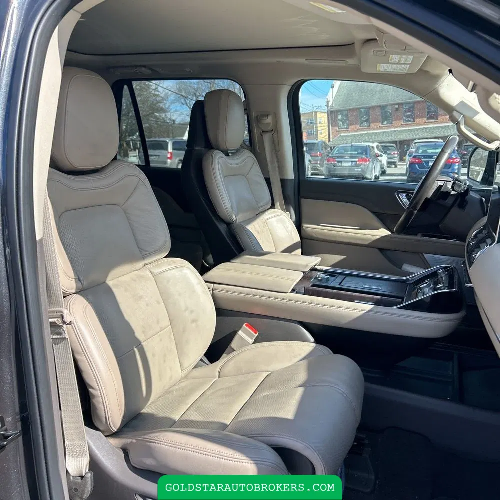 2022 Lincoln Navigator L Reserve