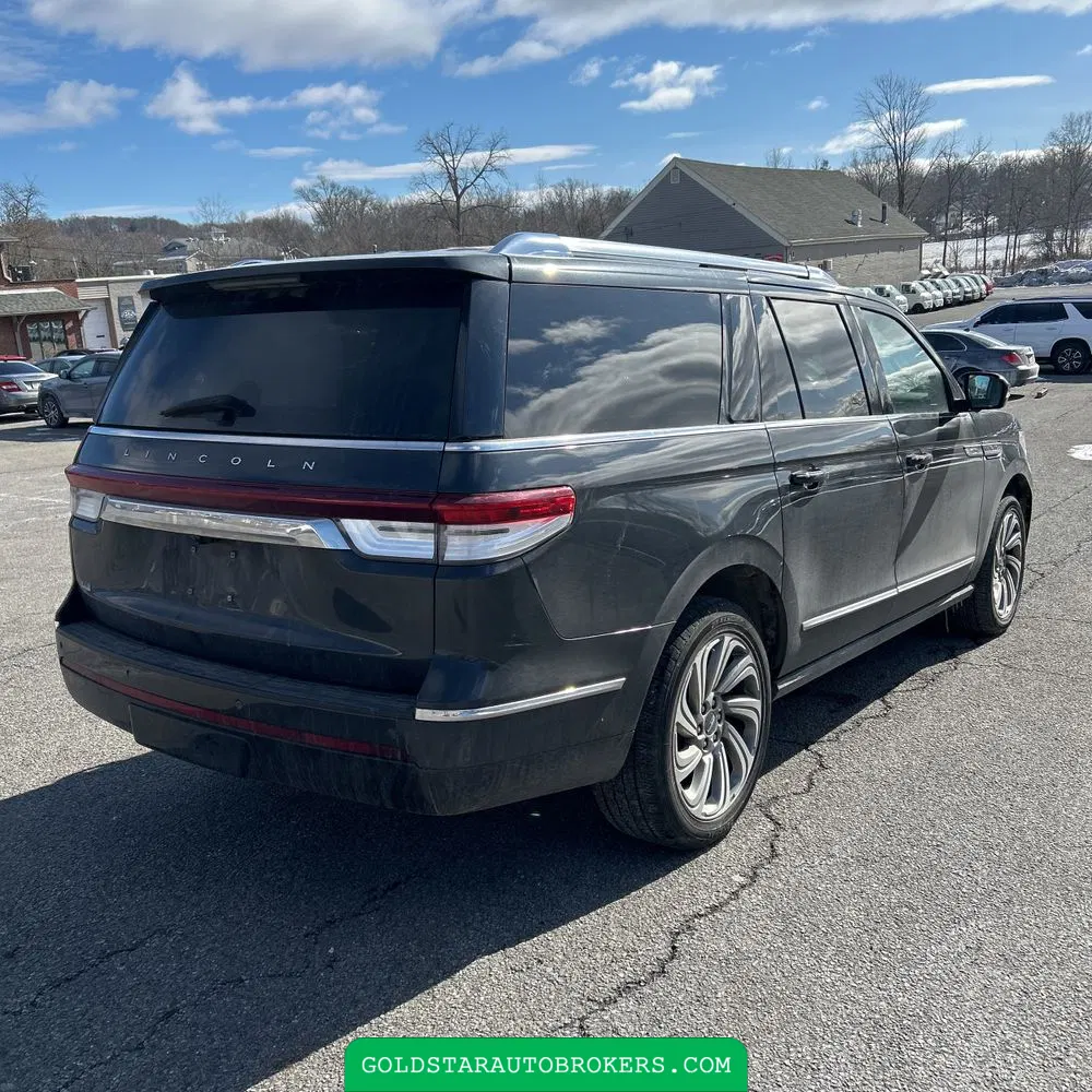 2022 Lincoln Navigator L Reserve