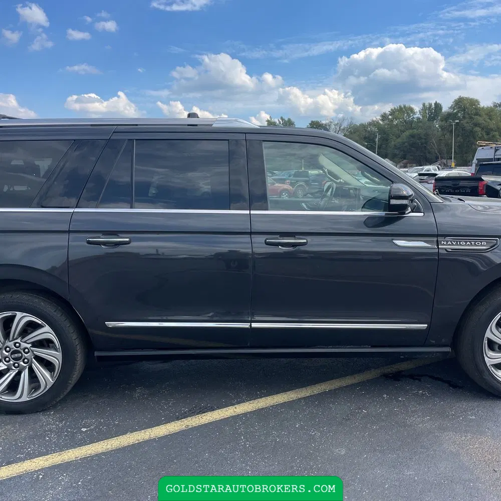2022 Lincoln Navigator L Reserve
