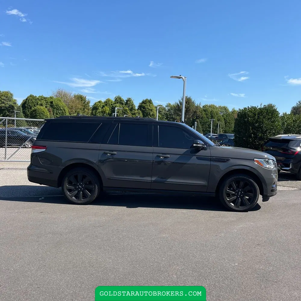 2023 Lincoln Navigator L Black Label
