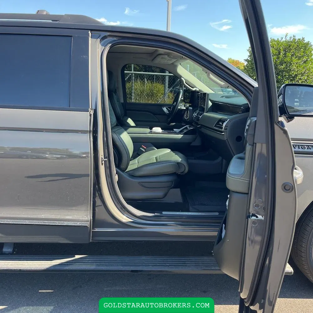 2023 Lincoln Navigator L Black Label