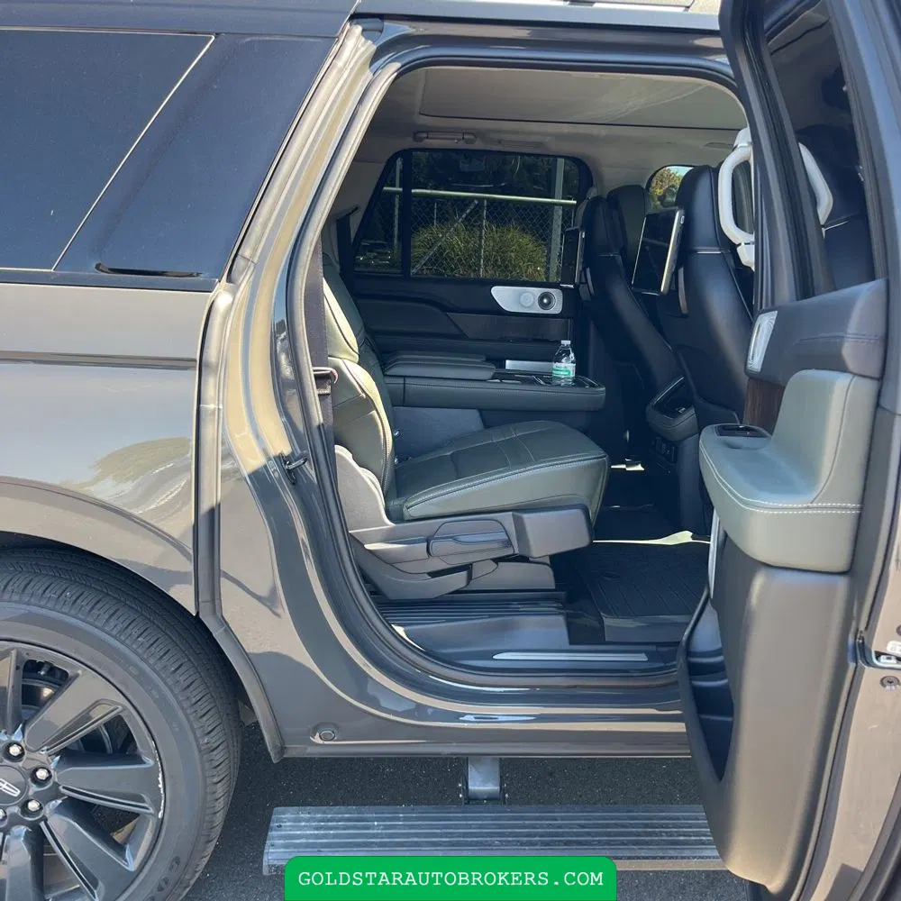2023 Lincoln Navigator L Black Label