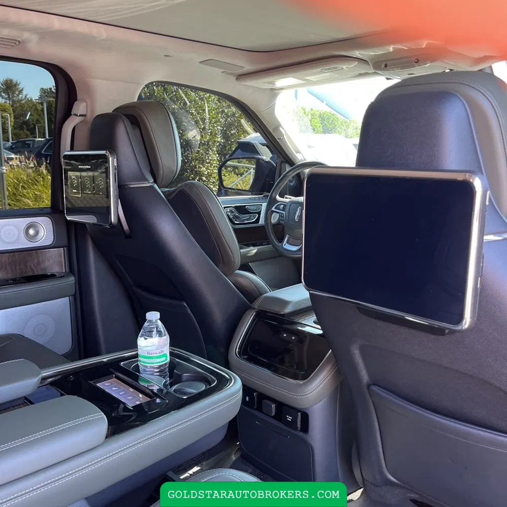 2023 Lincoln Navigator L Black Label
