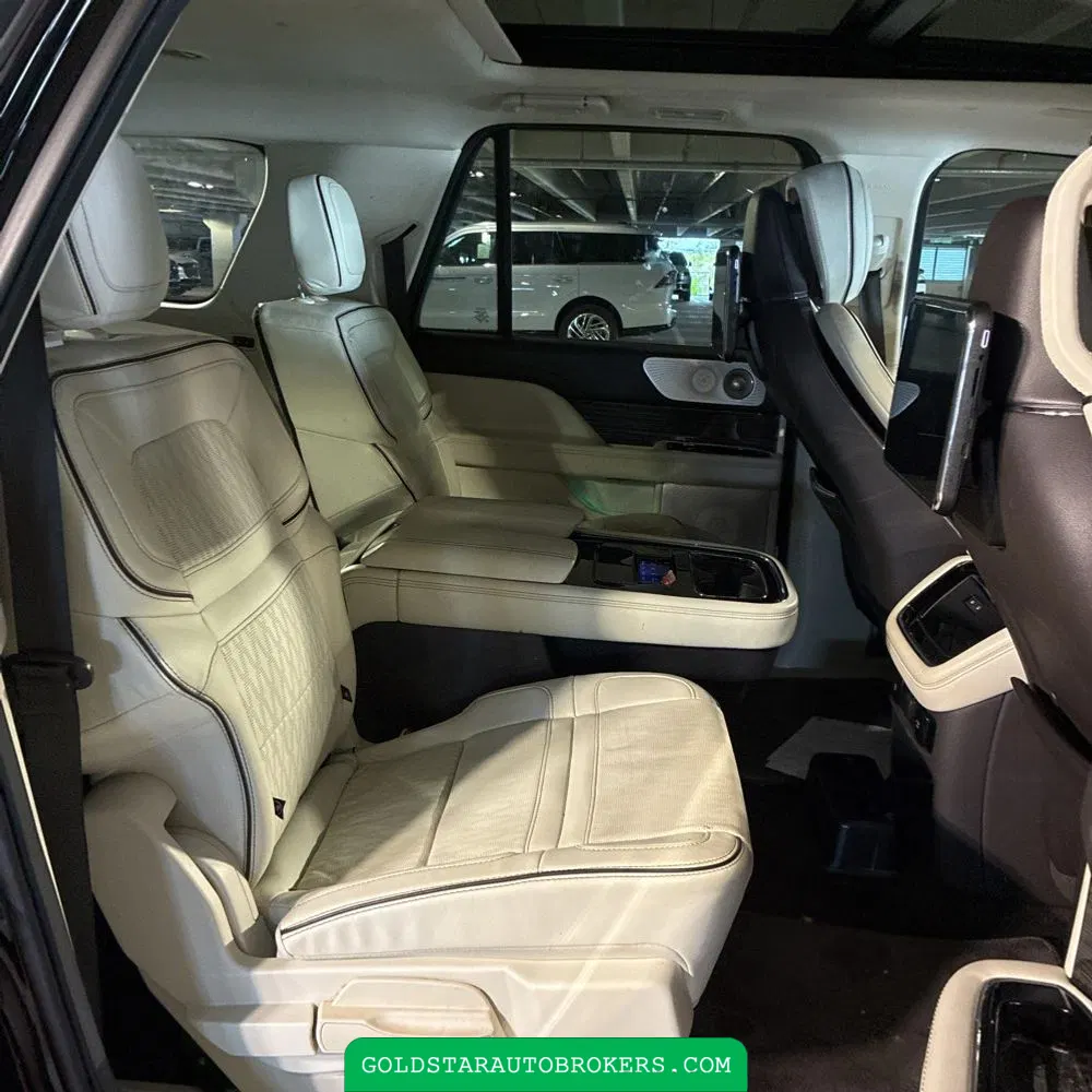 2023 Lincoln Navigator L Black Label