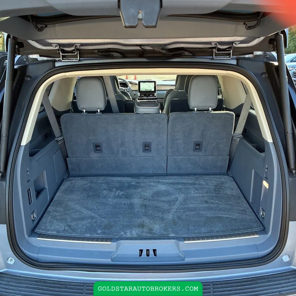 2021 Lincoln Navigator L Black Label