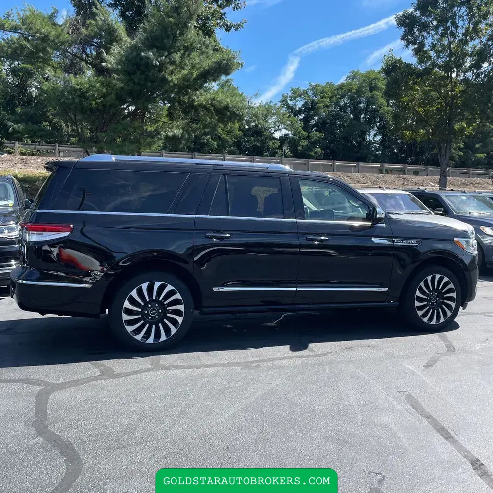2022 Lincoln Navigator L Black Label