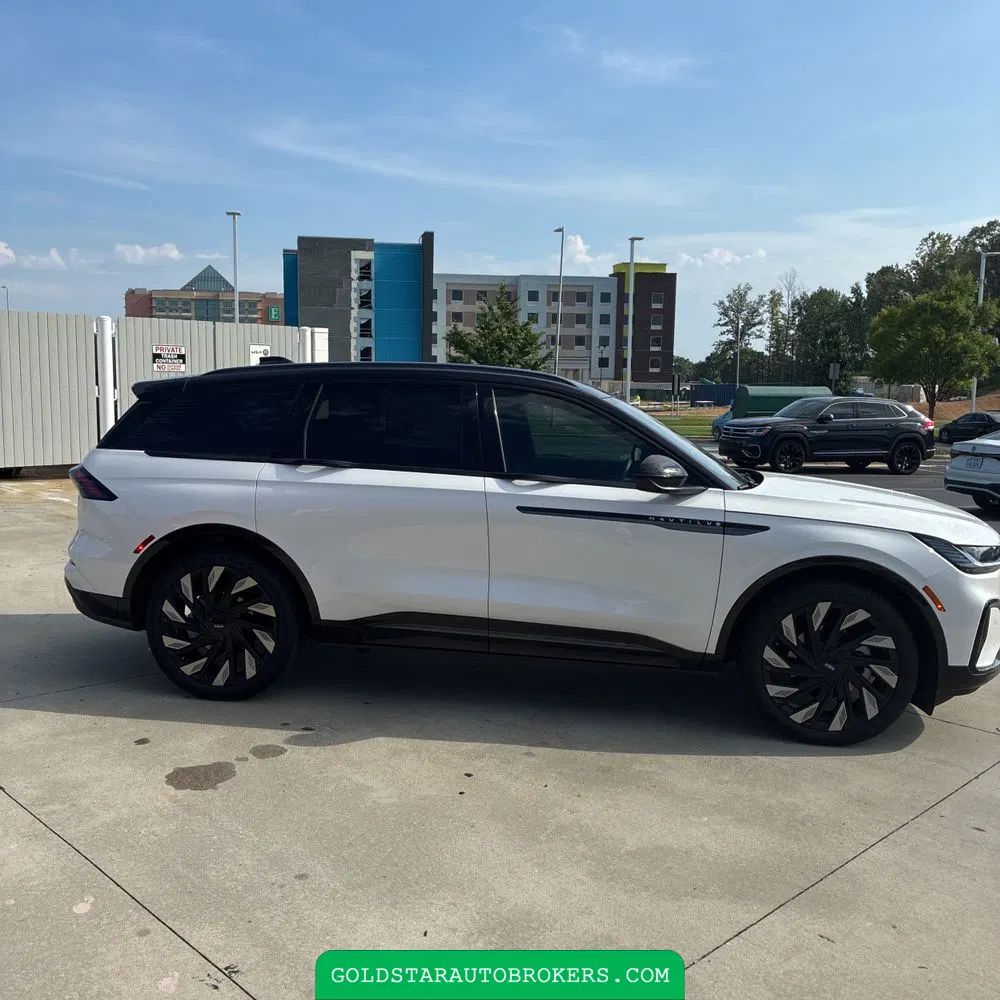 2025 Lincoln Nautilus Hybrid Reserve