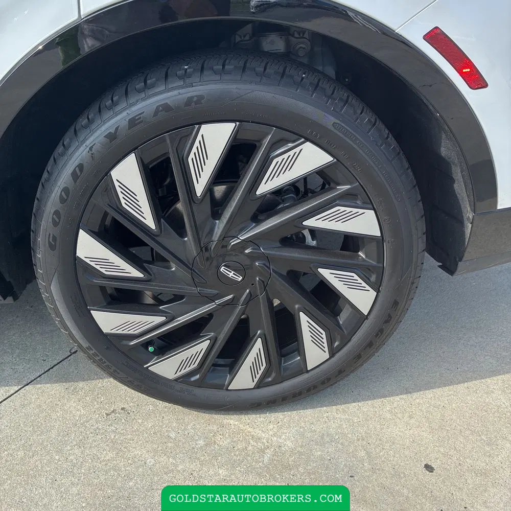 2025 Lincoln Nautilus Hybrid Reserve